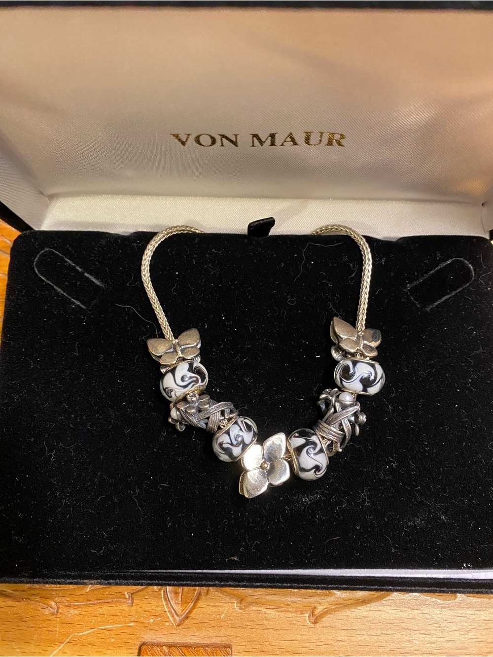 Sterling Silver with Trollbeads and Murano  Black Floral Beads necklace